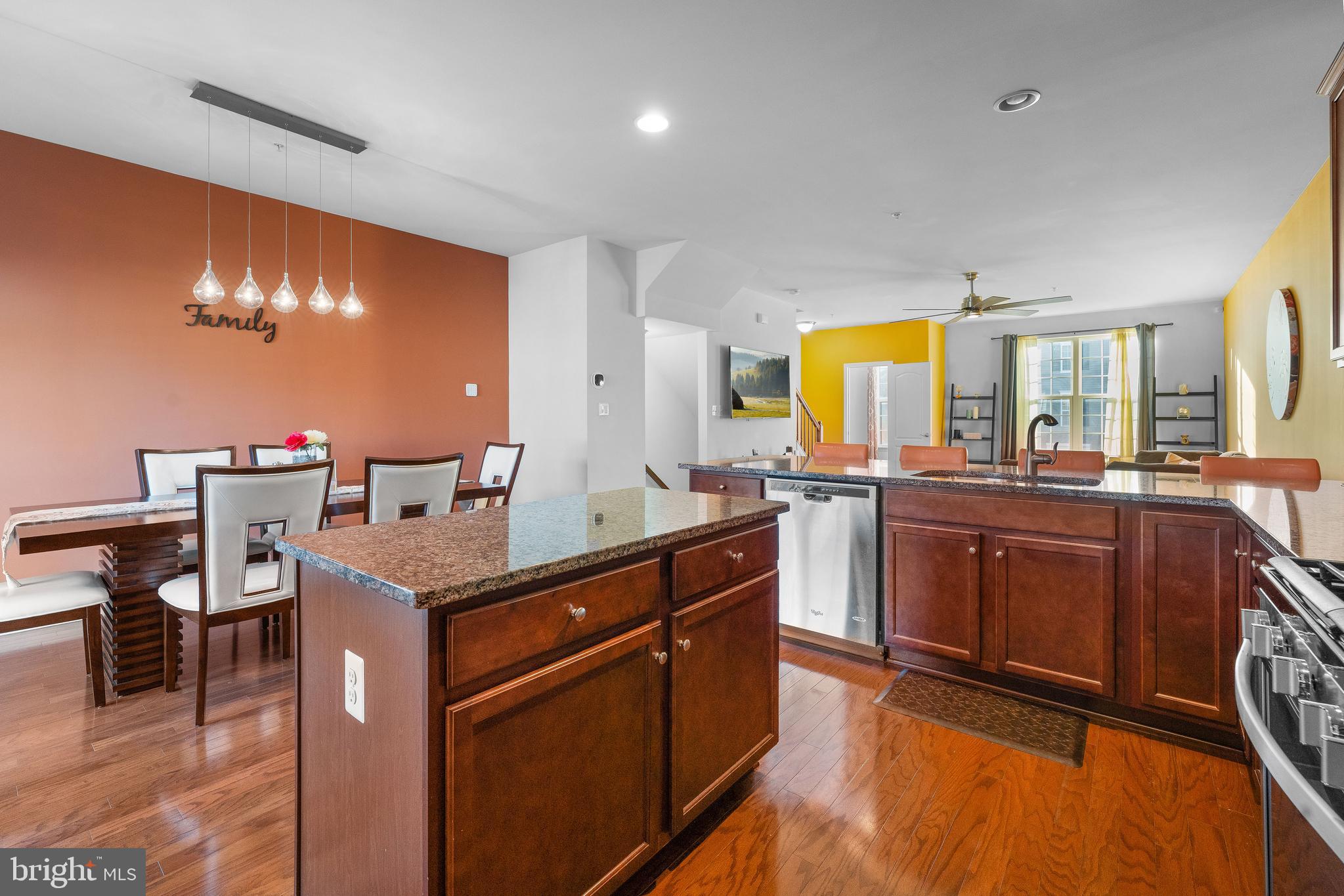 BALLARD GARDENS - Residential