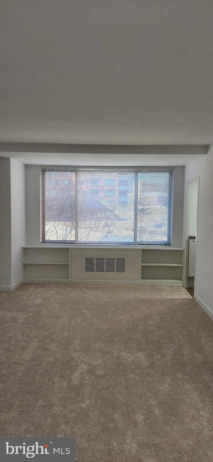 RIVER PLACE - Residential Lease