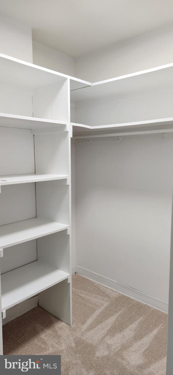 RIVER PLACE - Residential Lease