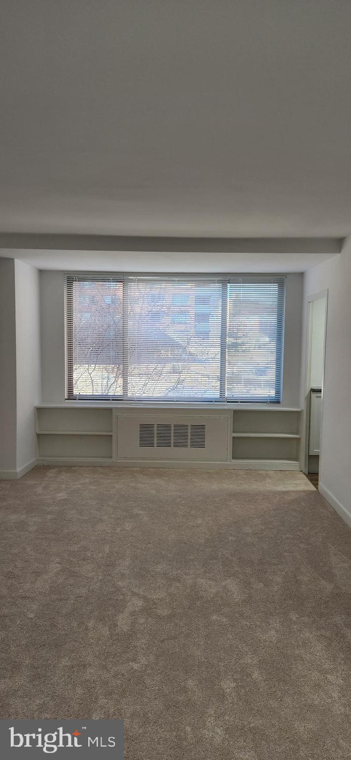 RIVER PLACE - Residential Lease