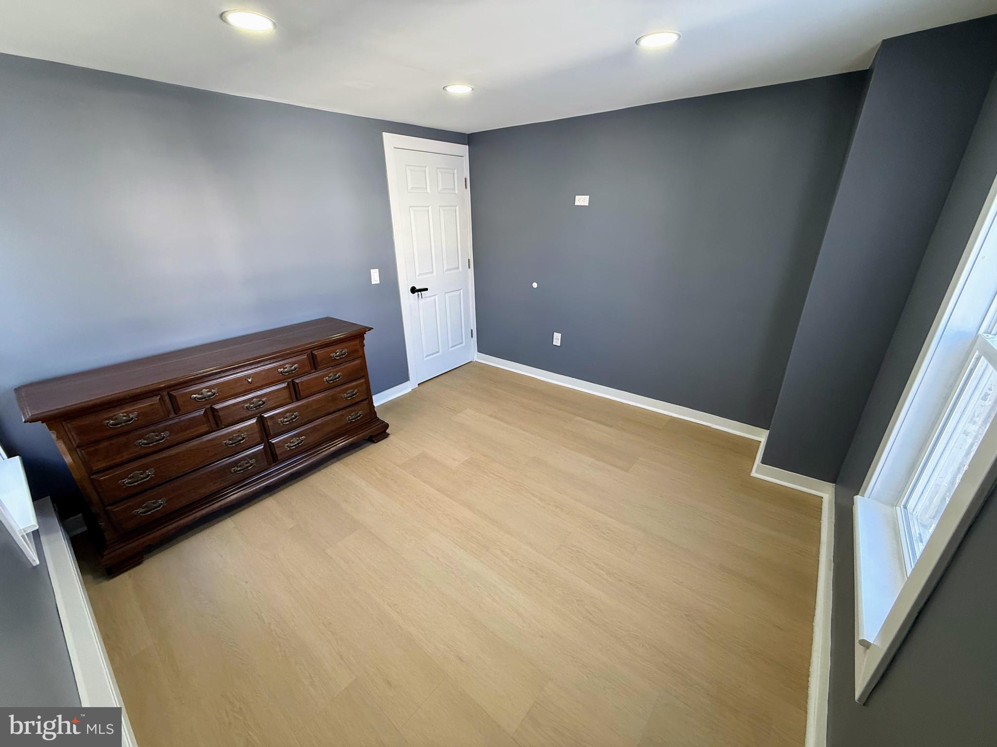 NONE AVAILABEL - Residential