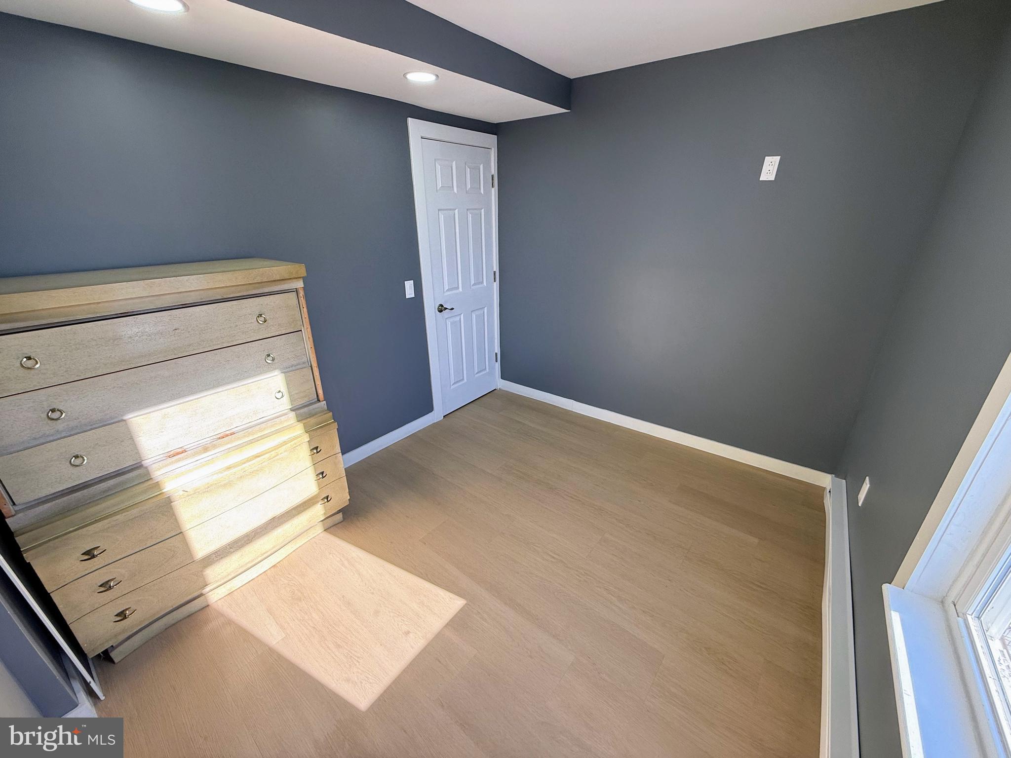 NONE AVAILABEL - Residential