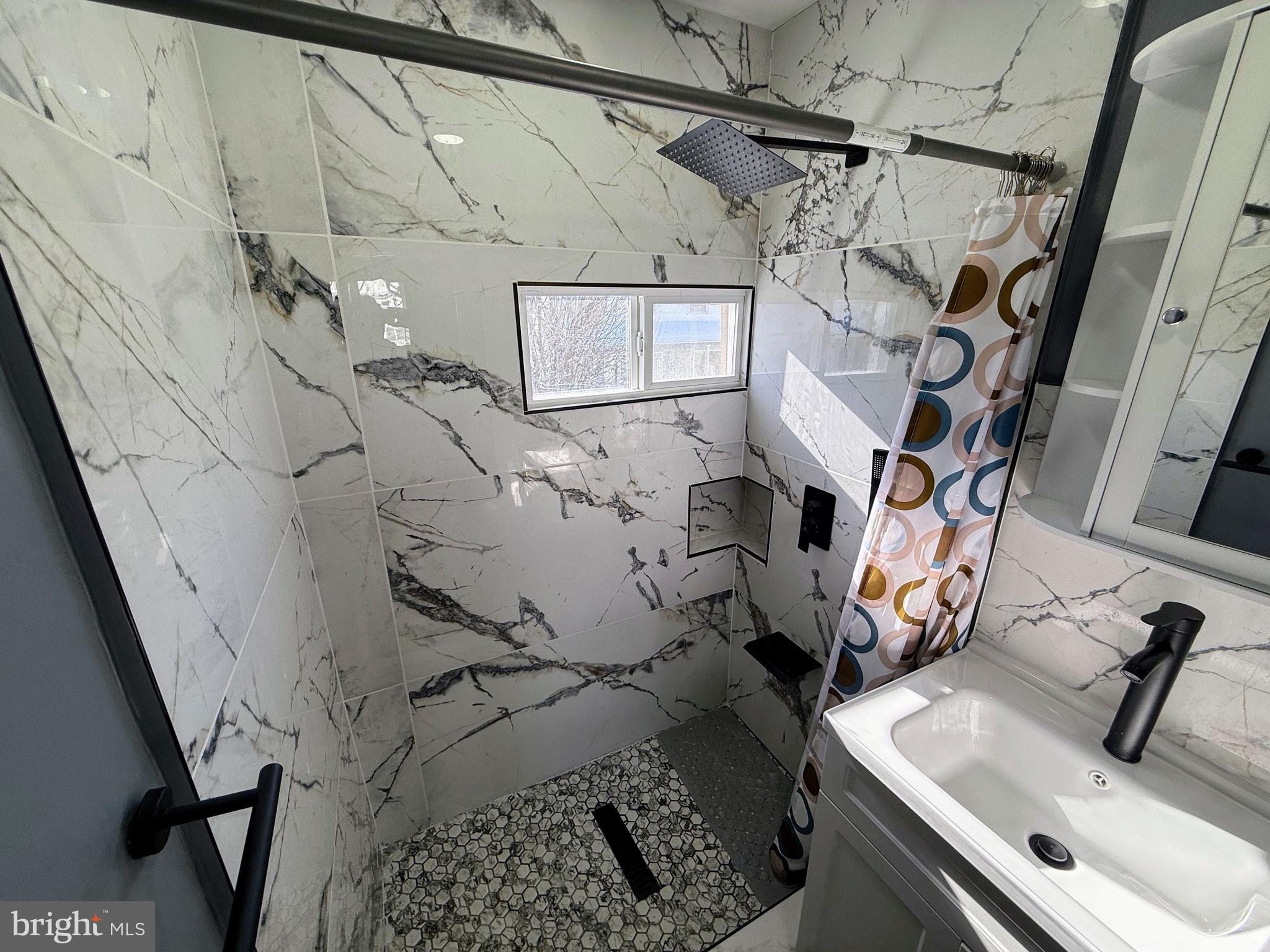 NONE AVAILABEL - Residential