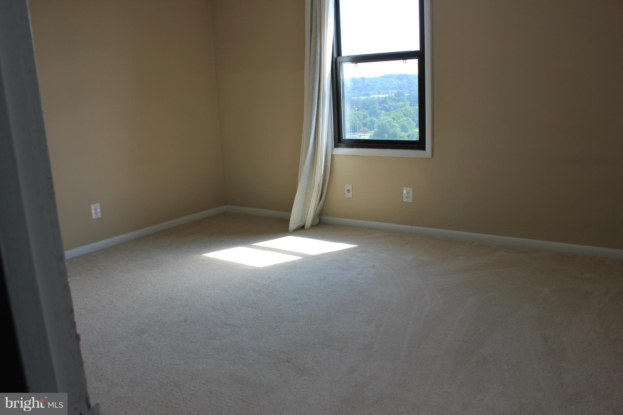 FORTY SIX HUNDRED - Residential Lease