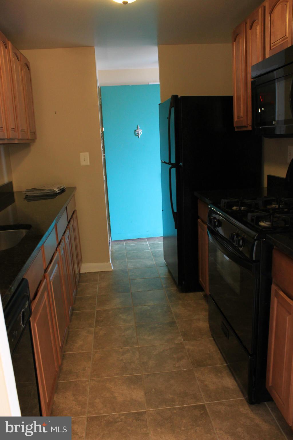 FORTY SIX HUNDRED - Residential Lease