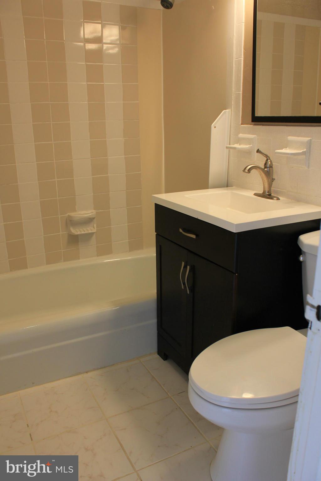 FORTY SIX HUNDRED - Residential Lease