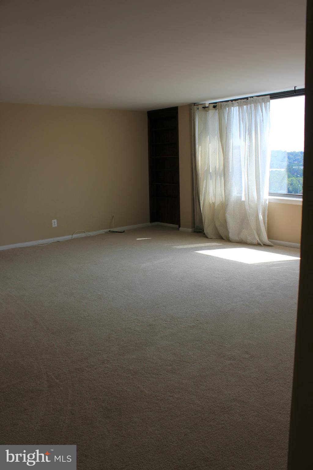 FORTY SIX HUNDRED - Residential Lease