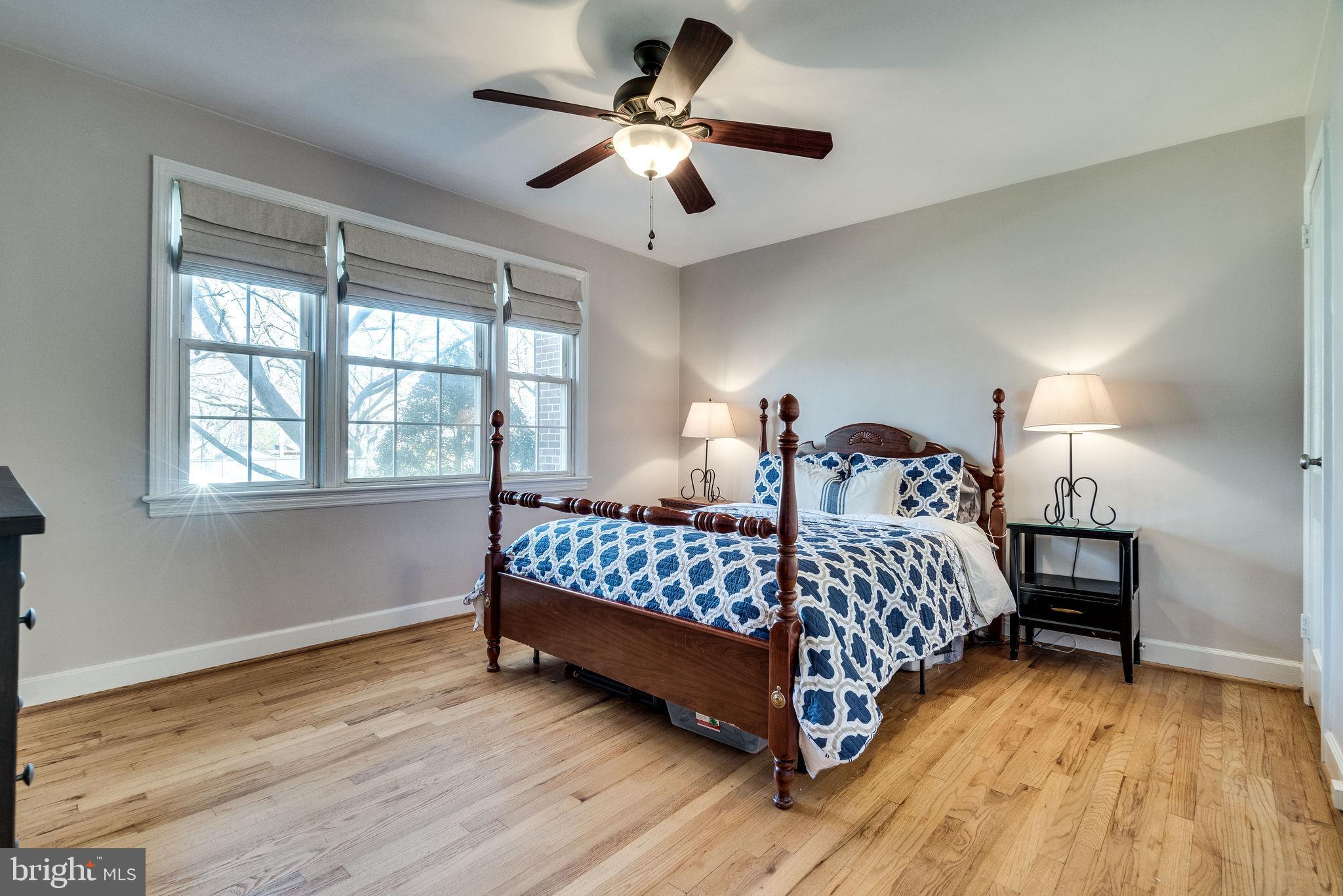 OLD TOWN ALEXANDRIA - Residential