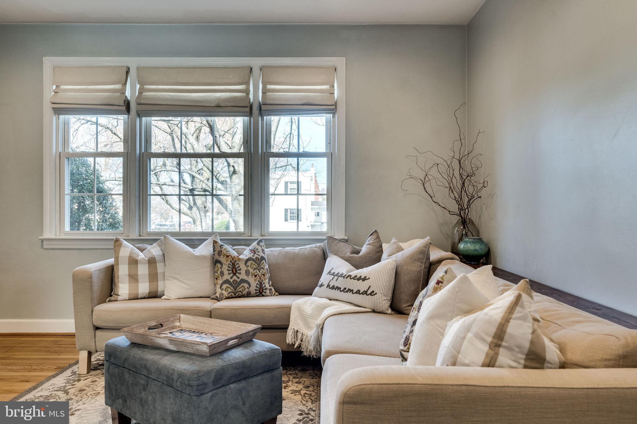 OLD TOWN ALEXANDRIA - Residential