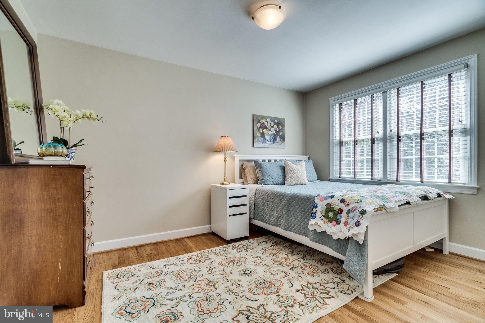 OLD TOWN ALEXANDRIA - Residential