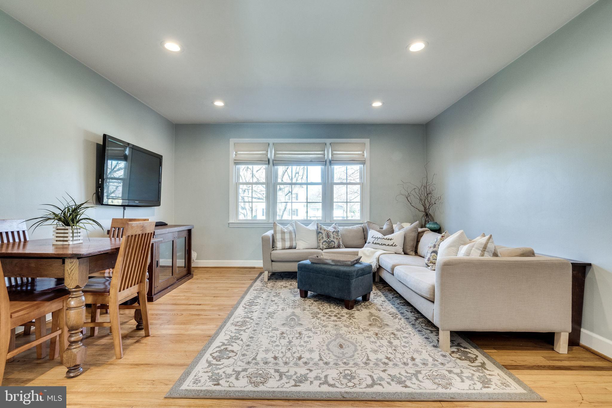 OLD TOWN ALEXANDRIA - Residential