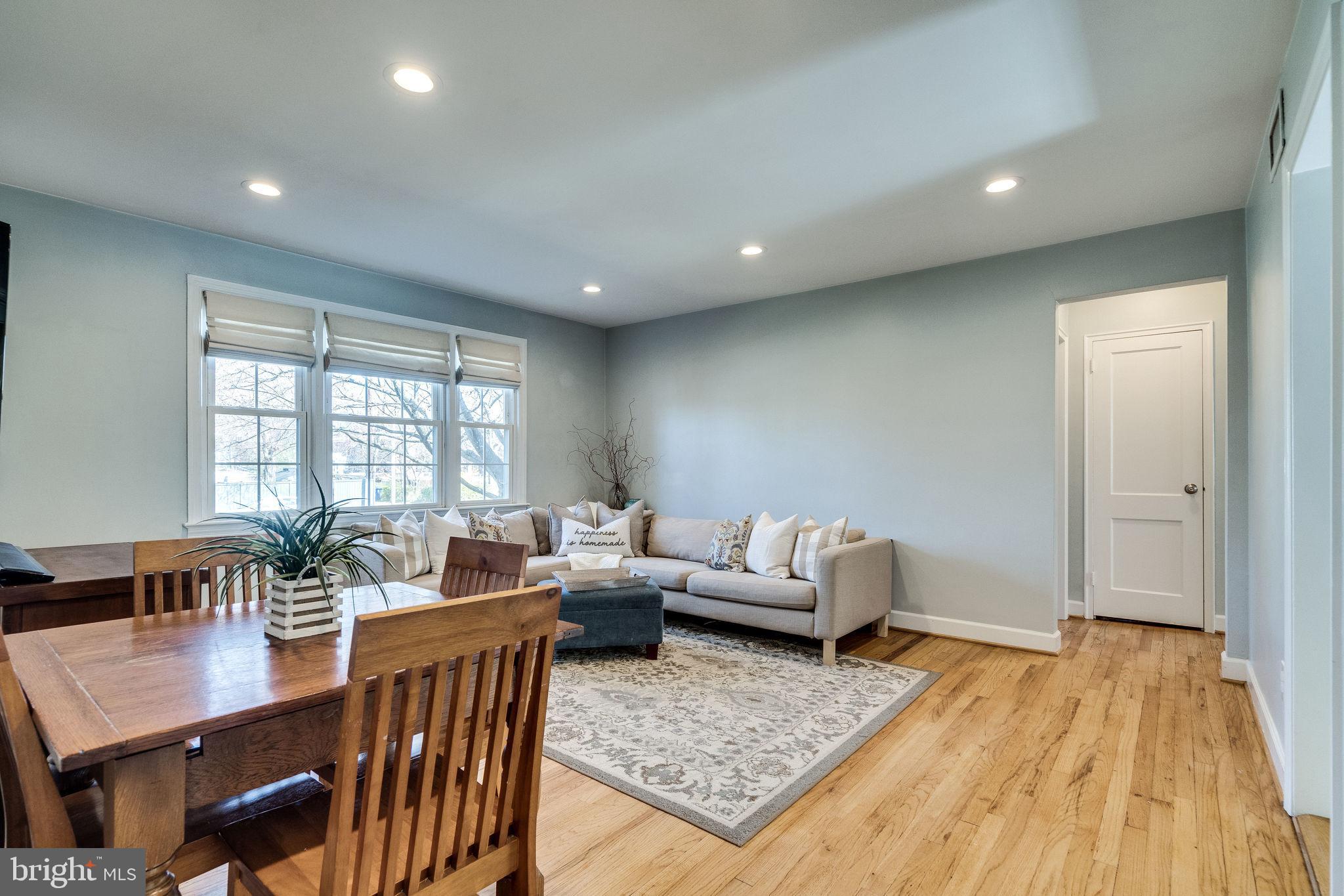 OLD TOWN ALEXANDRIA - Residential