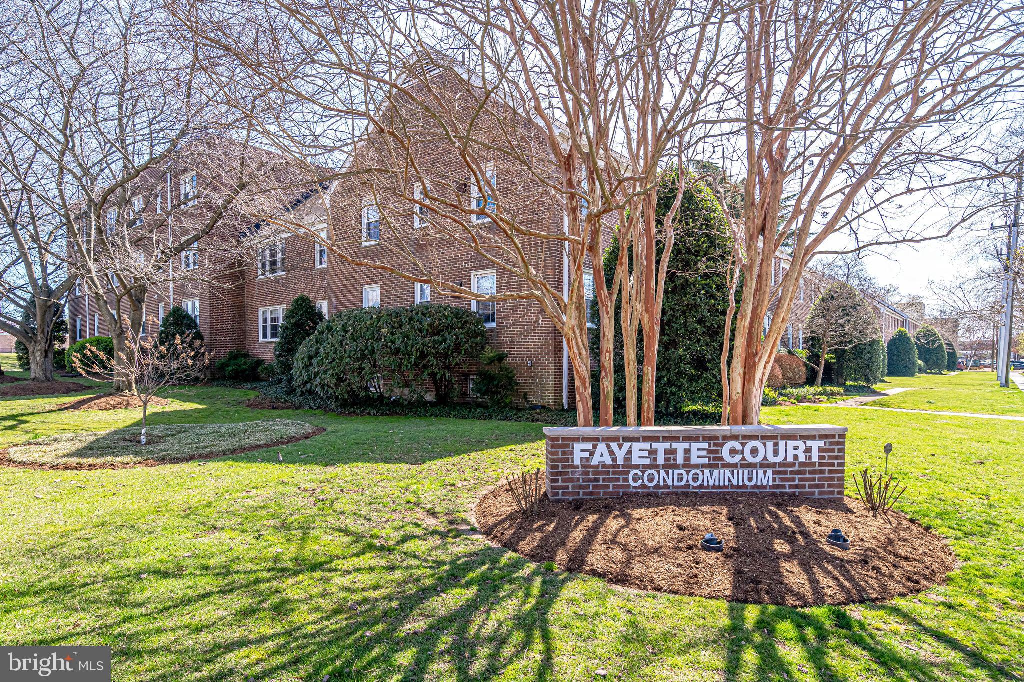 OLD TOWN ALEXANDRIA - Residential