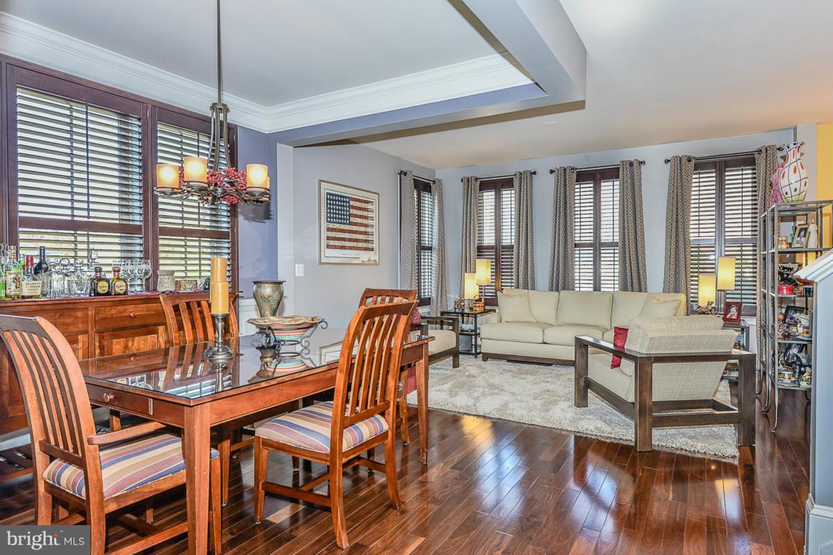 SHIRLINGTON CREST - Residential