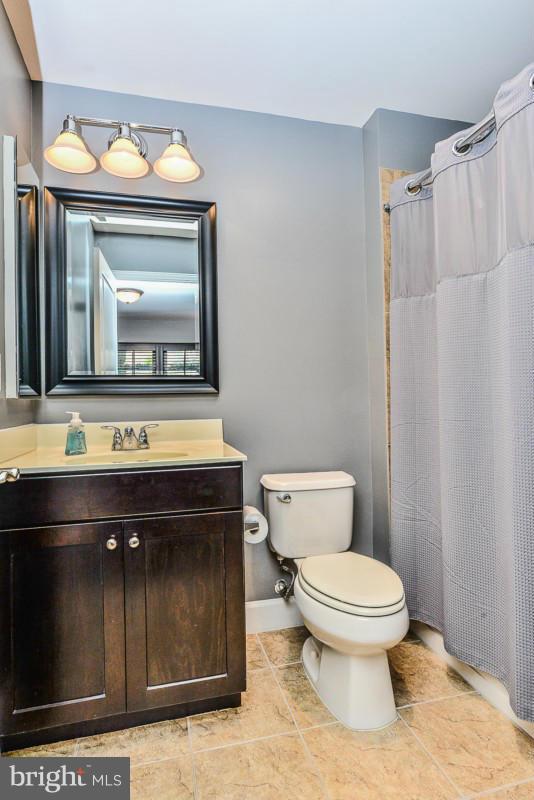 SHIRLINGTON CREST - Residential