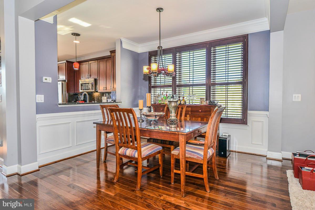 SHIRLINGTON CREST - Residential