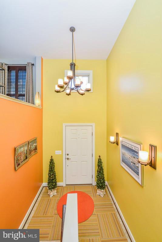 SHIRLINGTON CREST - Residential