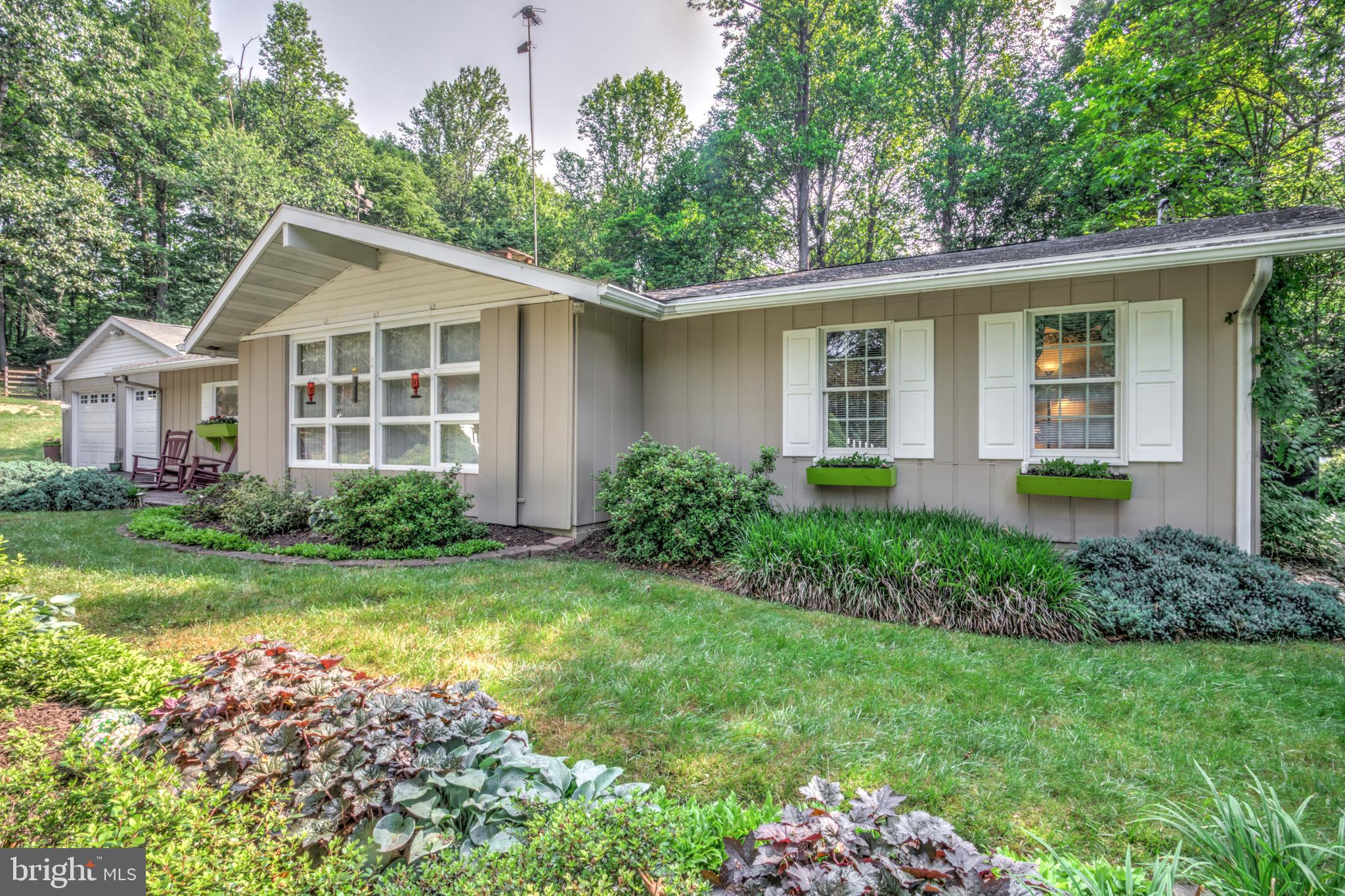 1534 BENTON HOLLOW ROAD