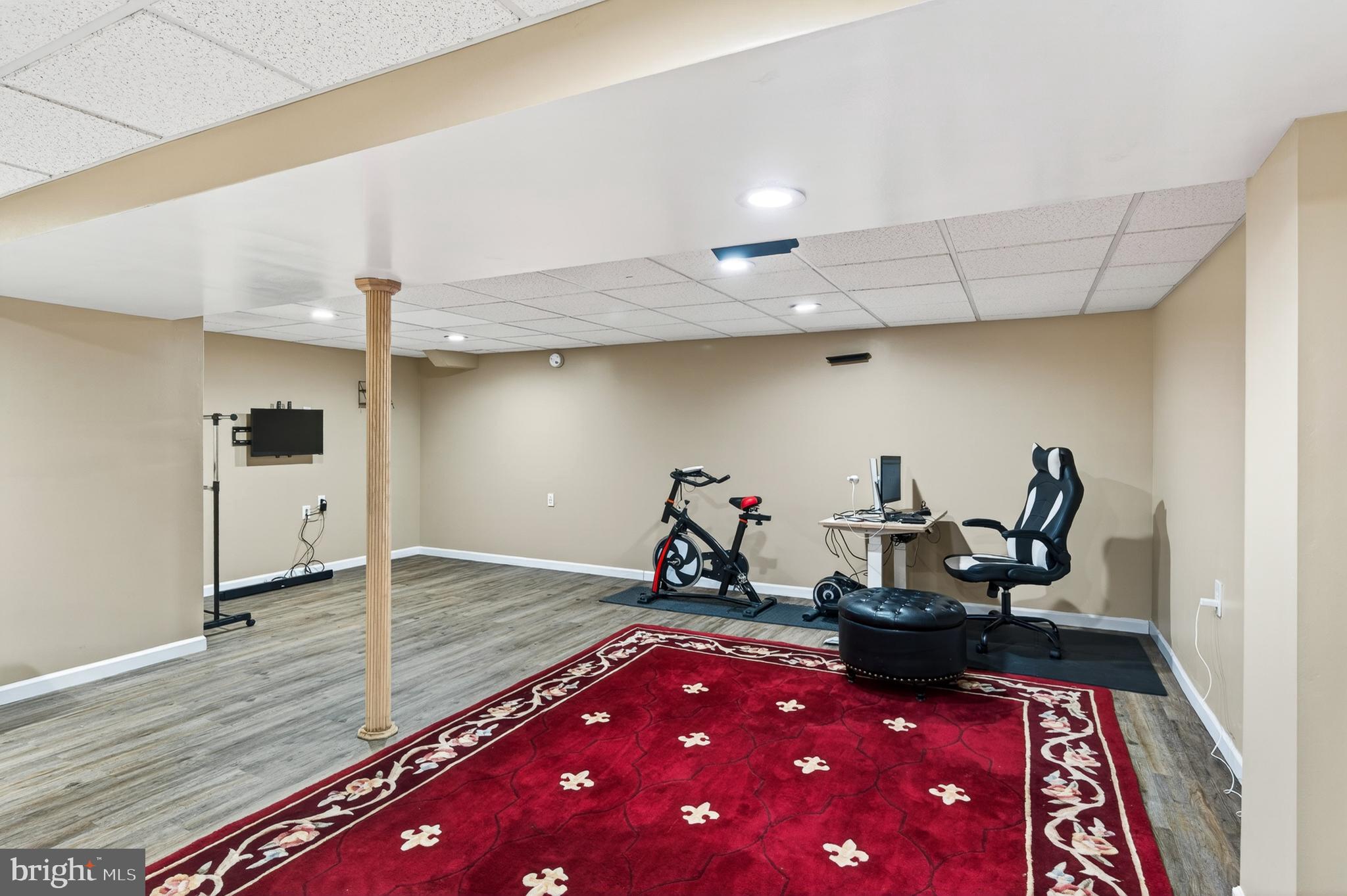 HOLLYTREE ESTS - Residential
