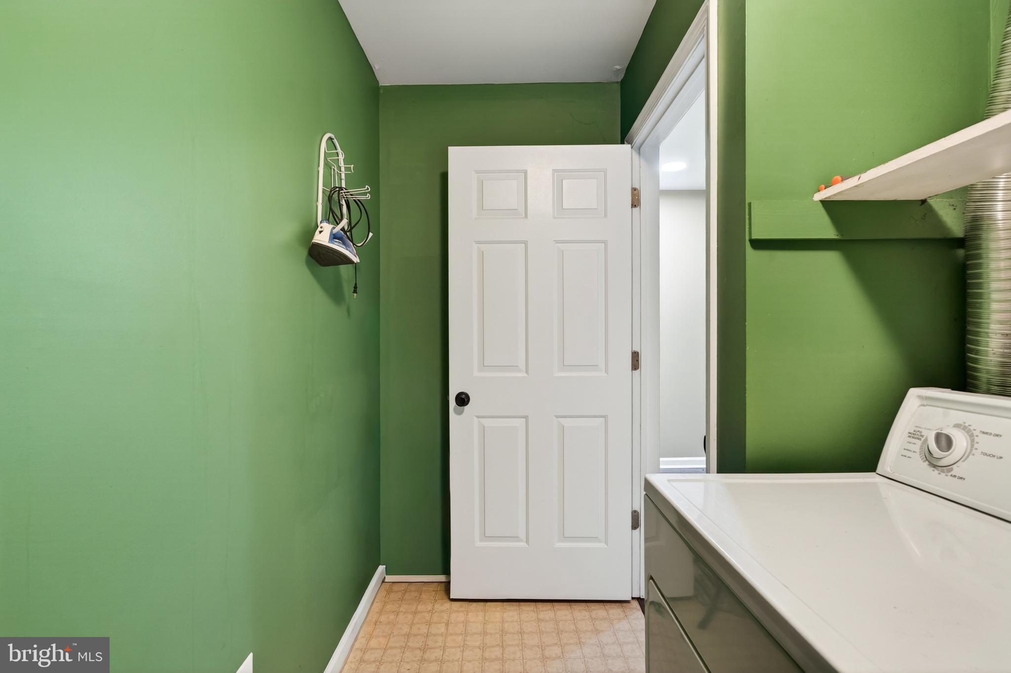 HOLLYTREE ESTS - Residential