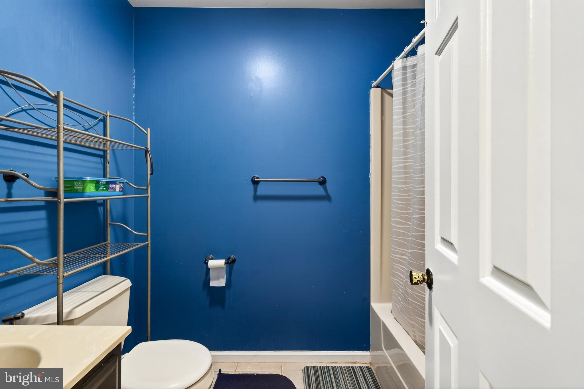 HOLLYTREE ESTS - Residential