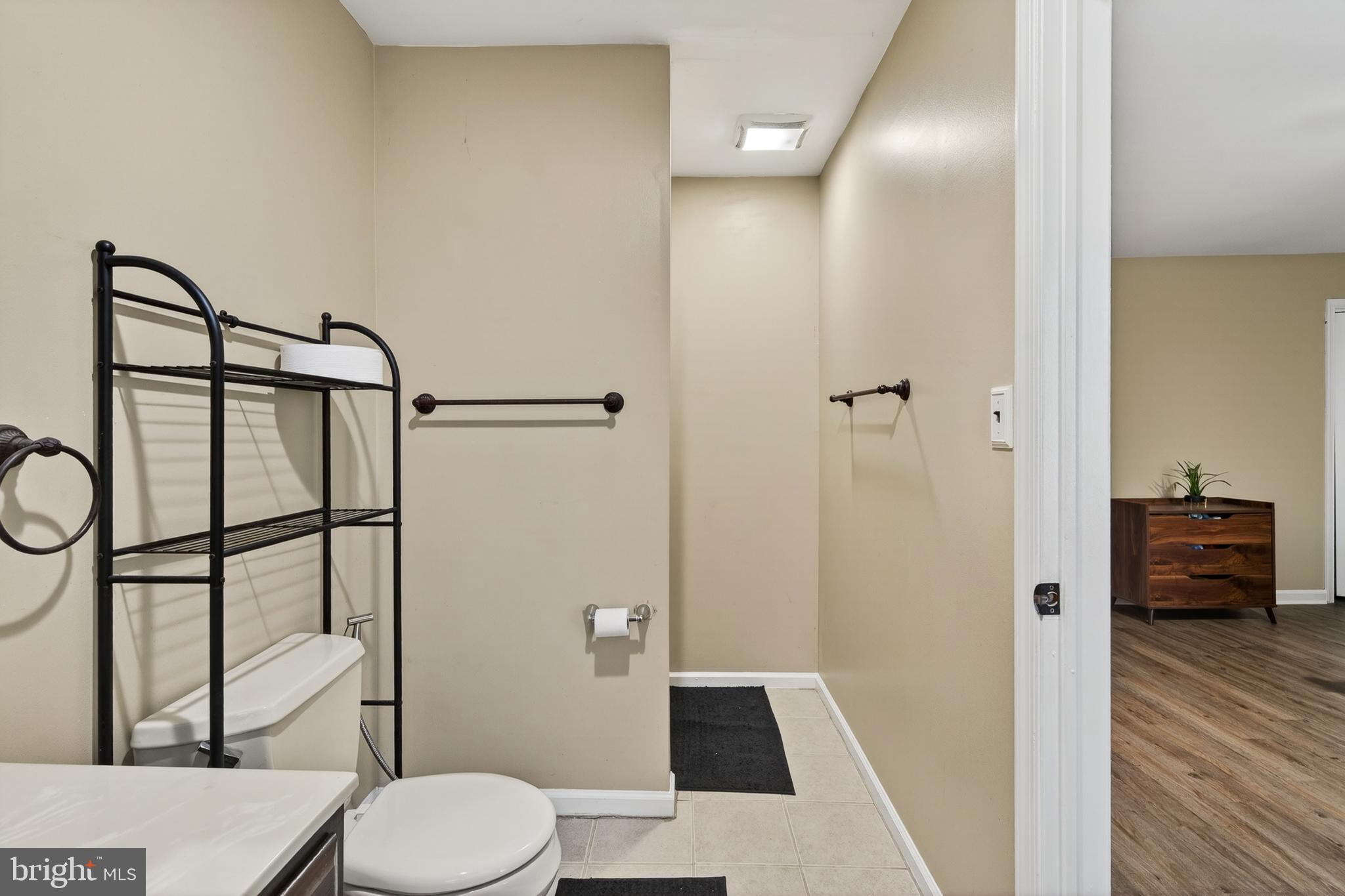 HOLLYTREE ESTS - Residential