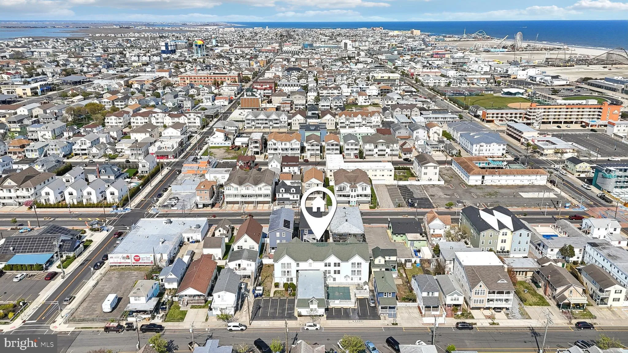 Wildwood, New Jersey 08260, United States, 4 Bedrooms Bedrooms, ,4 BathroomsBathrooms,Residential,Pending,116404