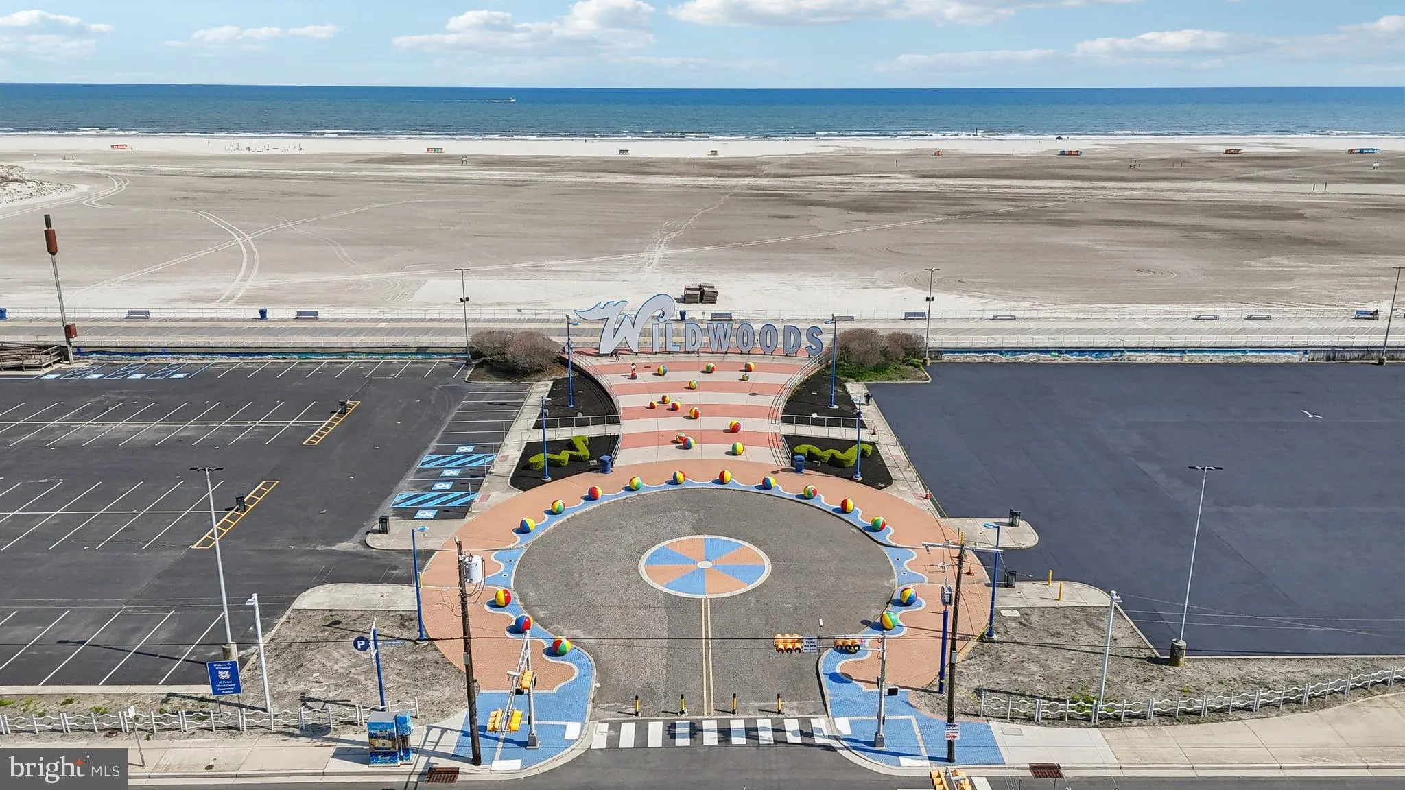 Wildwood, New Jersey 08260, United States, 4 Bedrooms Bedrooms, ,4 BathroomsBathrooms,Residential,Pending,116404