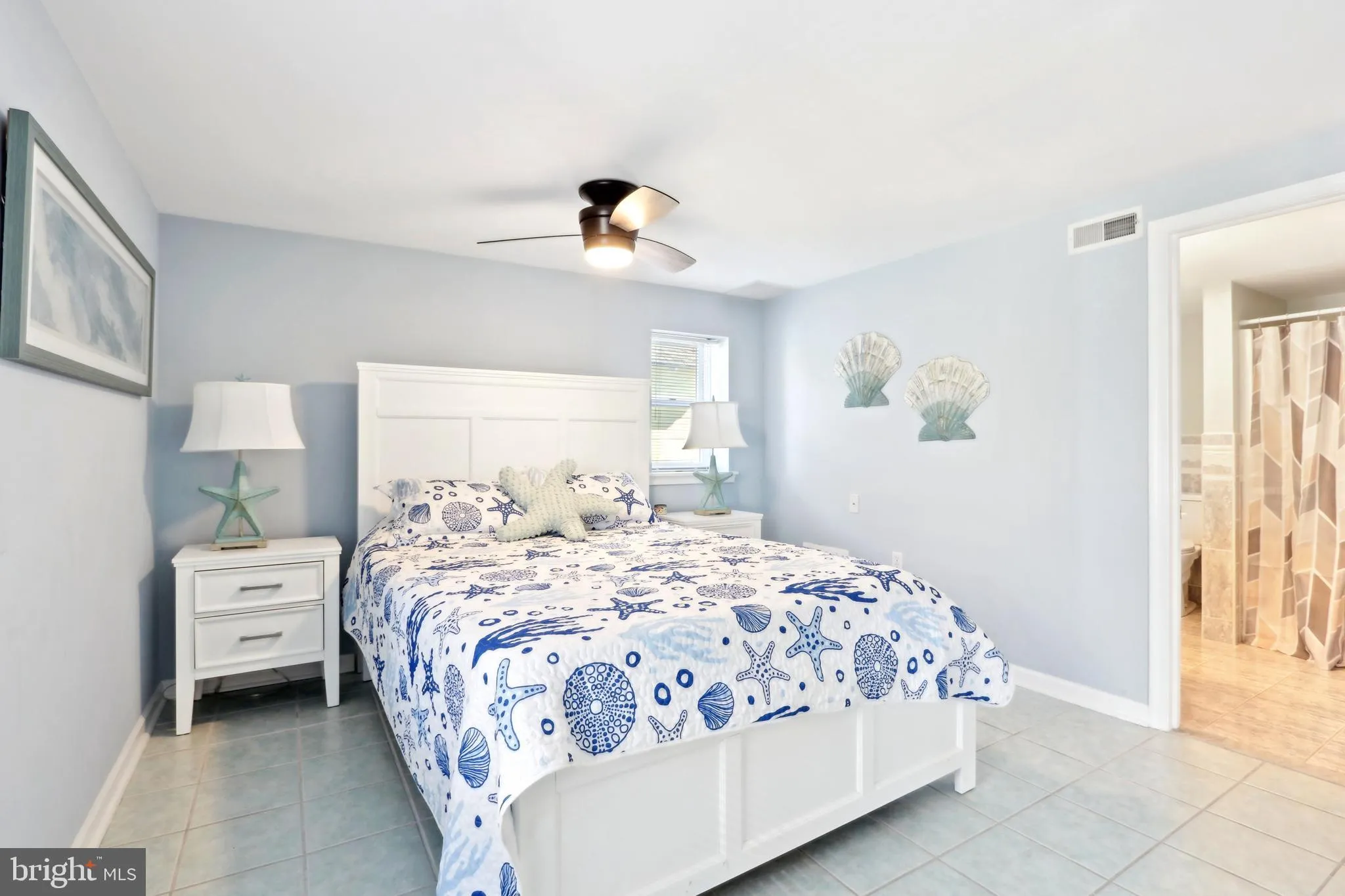 Wildwood, New Jersey 08260, United States, 4 Bedrooms Bedrooms, ,4 BathroomsBathrooms,Residential,Pending,116404