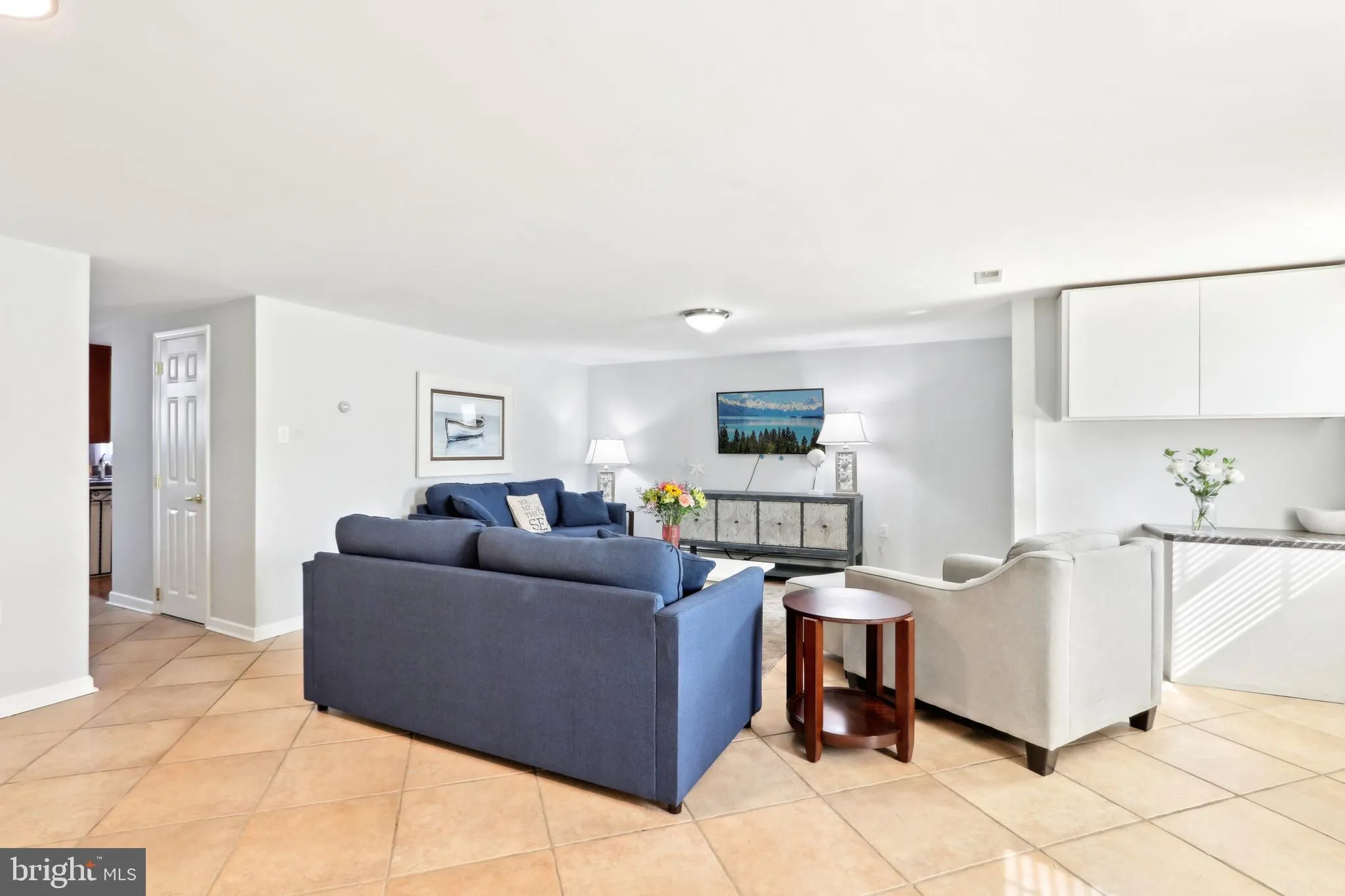 Wildwood, New Jersey 08260, United States, 4 Bedrooms Bedrooms, ,4 BathroomsBathrooms,Residential,Pending,116404