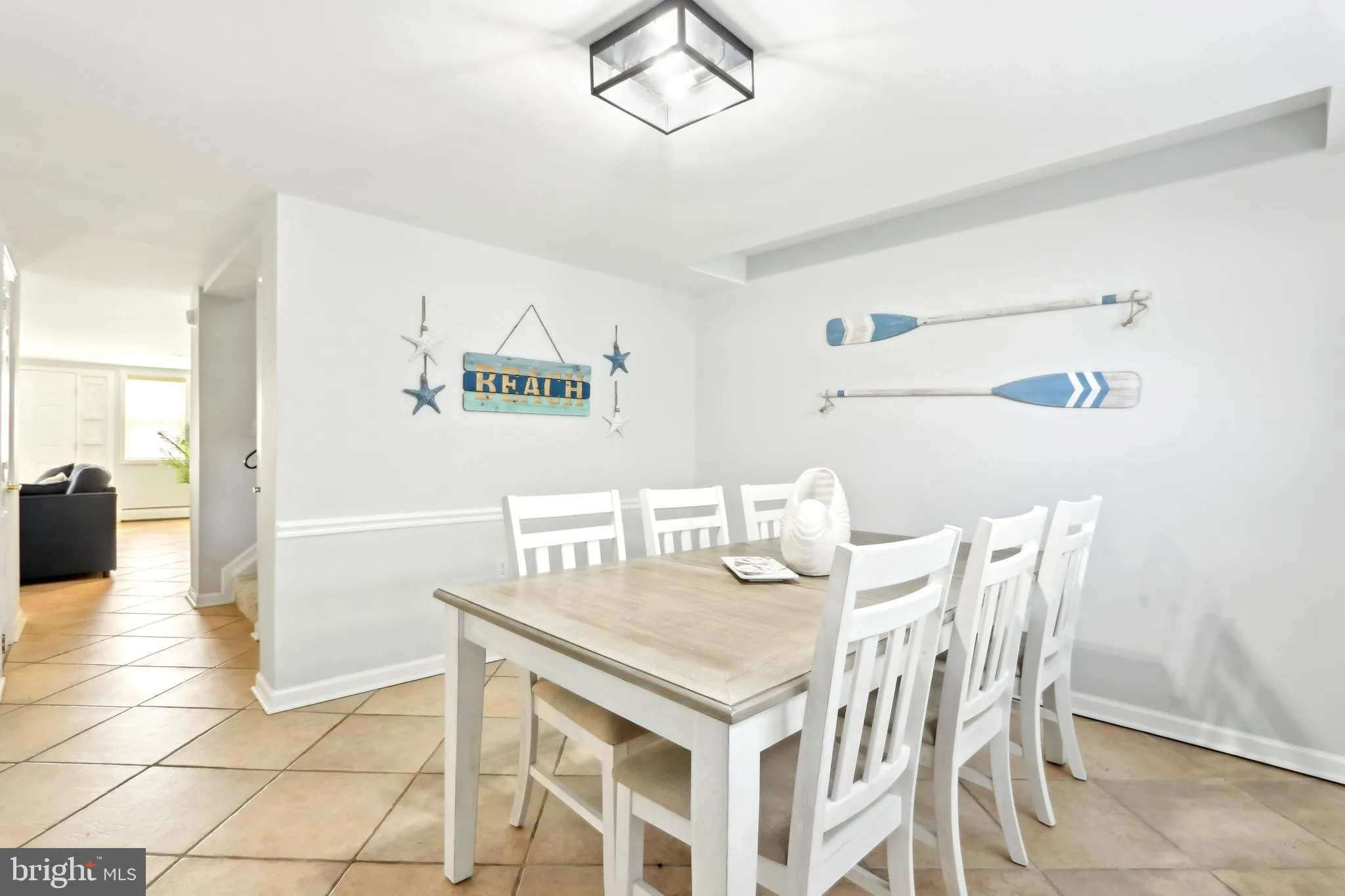 Wildwood, New Jersey 08260, United States, 4 Bedrooms Bedrooms, ,4 BathroomsBathrooms,Residential,Pending,116404