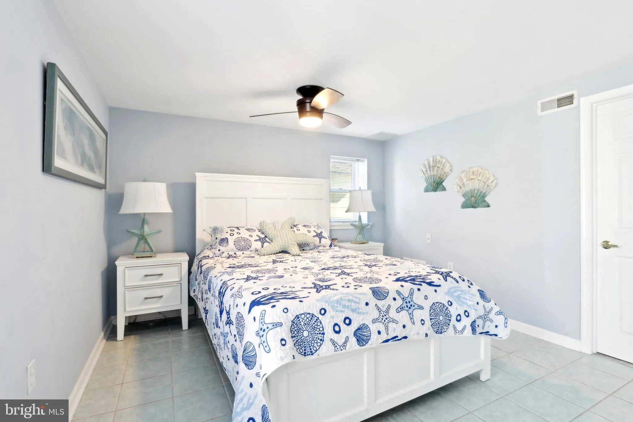 Wildwood, New Jersey 08260, United States, 4 Bedrooms Bedrooms, ,4 BathroomsBathrooms,Residential,Pending,116404