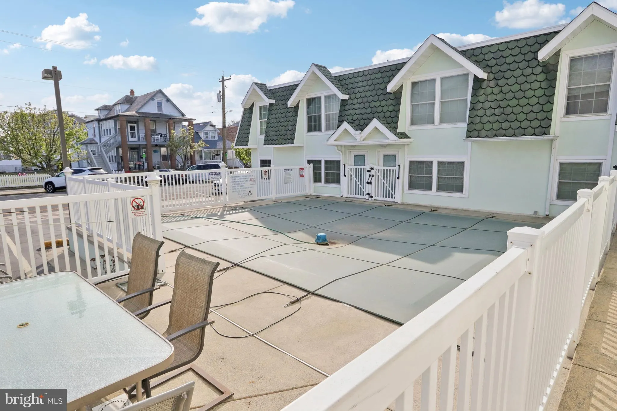 Wildwood, New Jersey 08260, United States, 4 Bedrooms Bedrooms, ,4 BathroomsBathrooms,Residential,Pending,116404