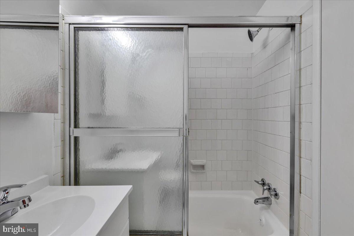 HOLLY HILL - Residential