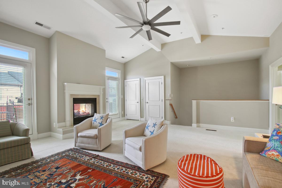 PARK POTOMAC - Residential