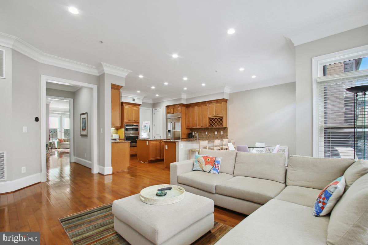 PARK POTOMAC - Residential