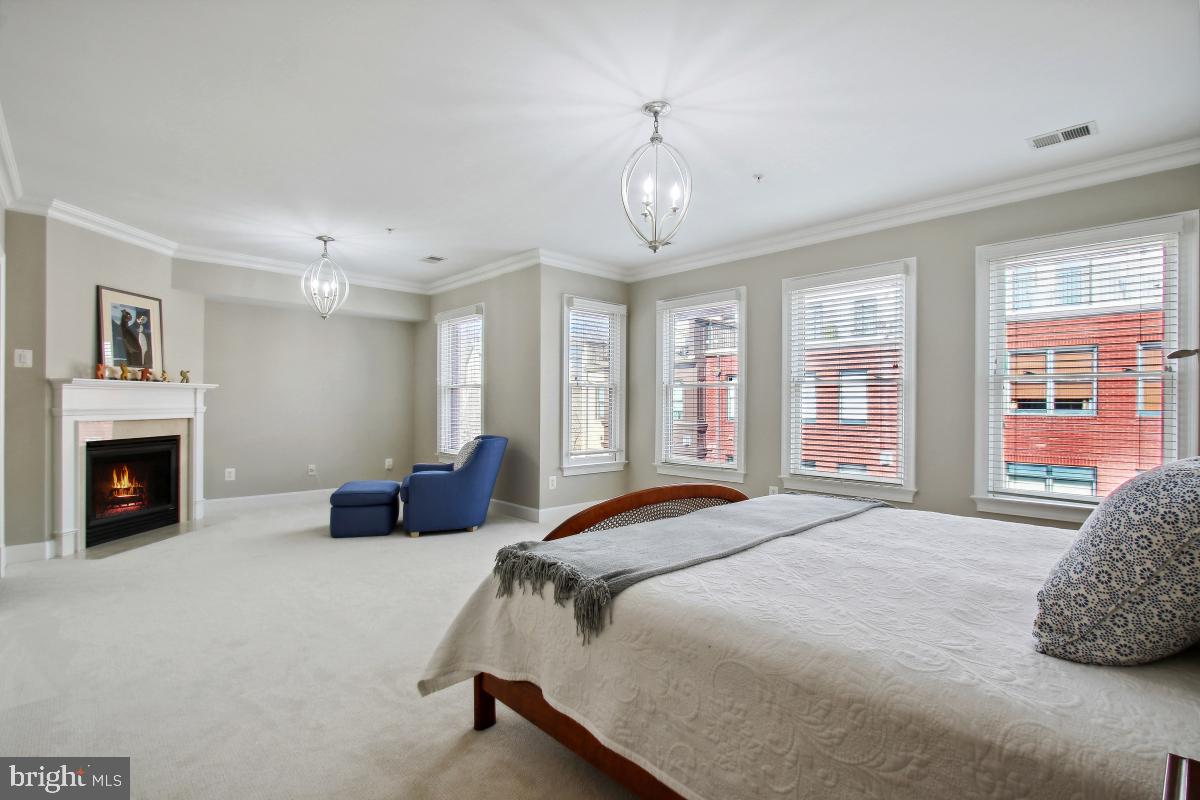 PARK POTOMAC - Residential