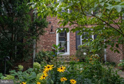 Townhouse For Rent - 2510 S Walter Reed Drive #B<br/> Arlington County, ARLINGTON, VA 22206
