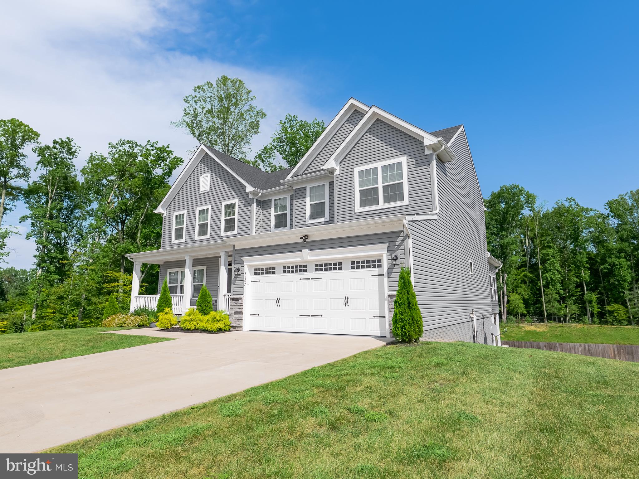 8807 ZOE COURT