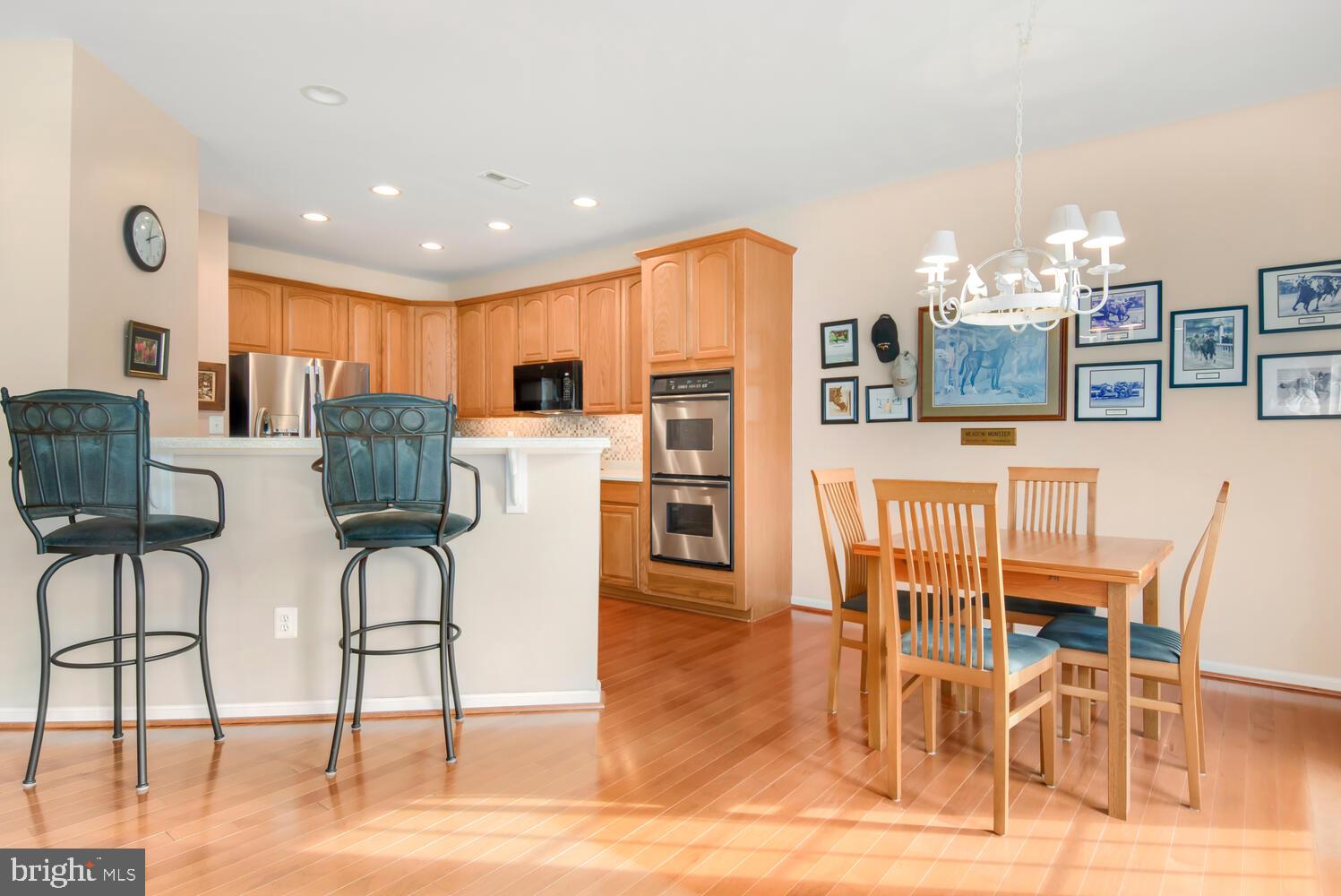 SYMPHONY VILLAGE AT CENTREVILLE - Residential