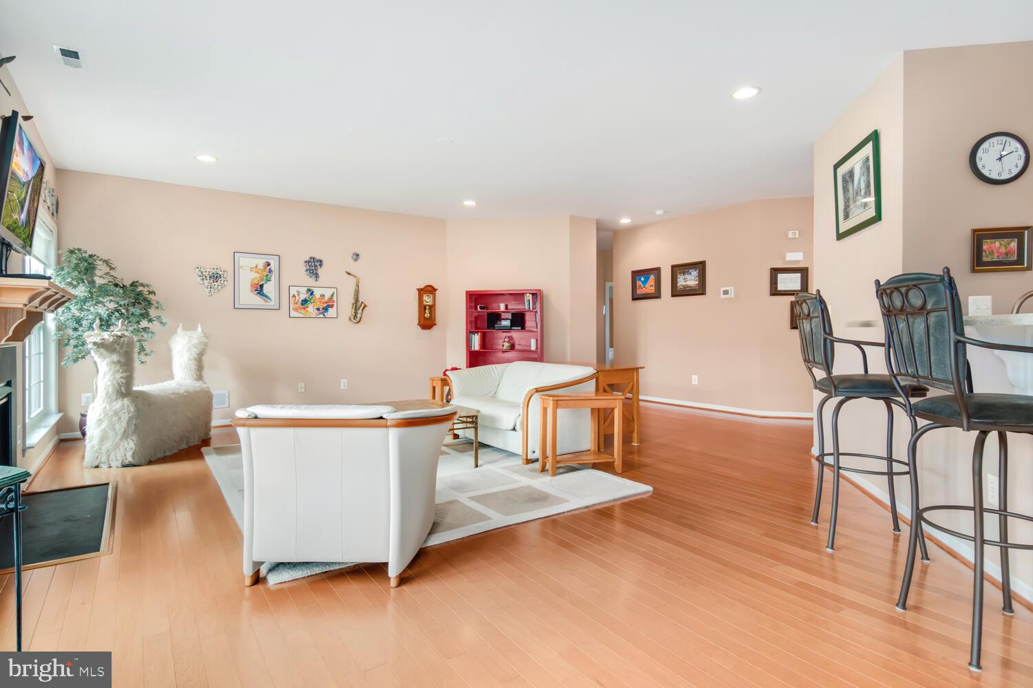 SYMPHONY VILLAGE AT CENTREVILLE - Residential