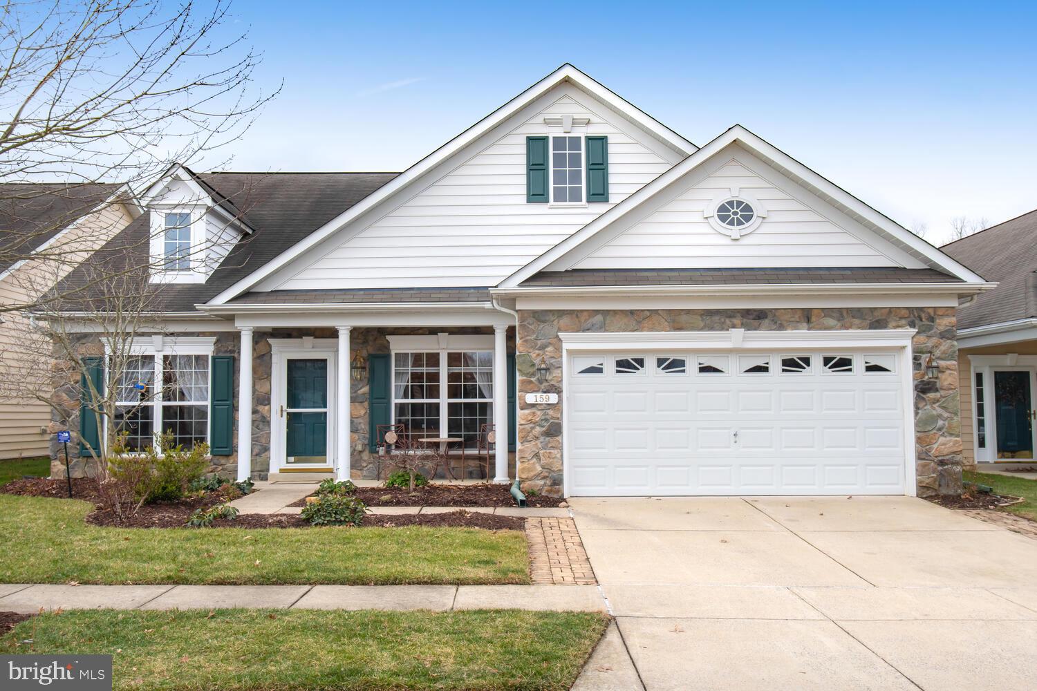 SYMPHONY VILLAGE AT CENTREVILLE - Residential