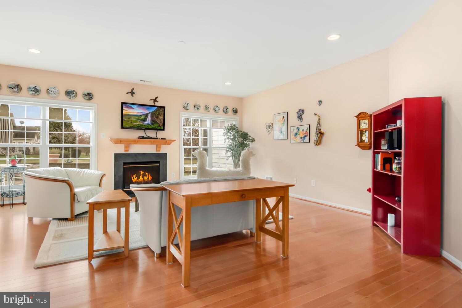 SYMPHONY VILLAGE AT CENTREVILLE - Residential