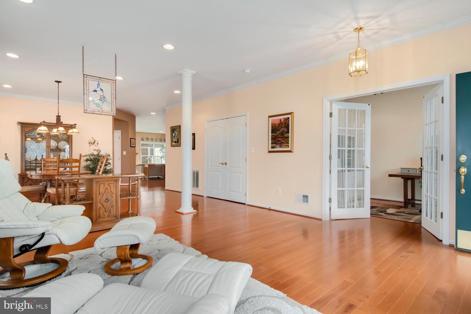 SYMPHONY VILLAGE AT CENTREVILLE - Residential