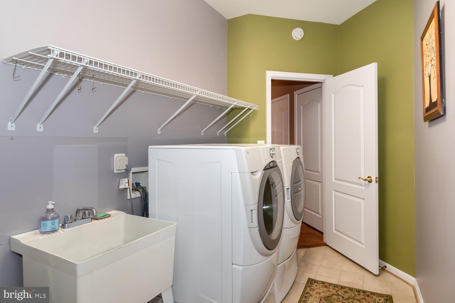 SYMPHONY VILLAGE AT CENTREVILLE - Residential