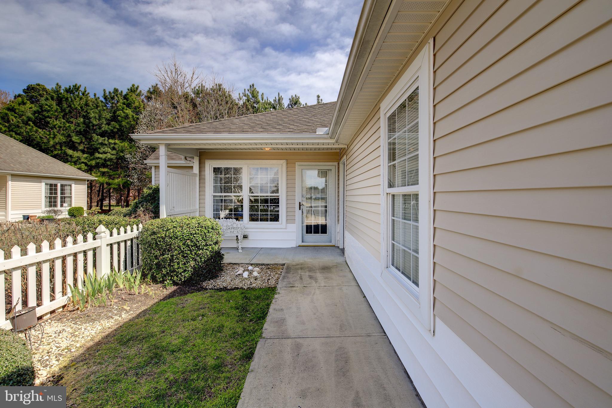 AVALON RETIREMENT COMM - Residential