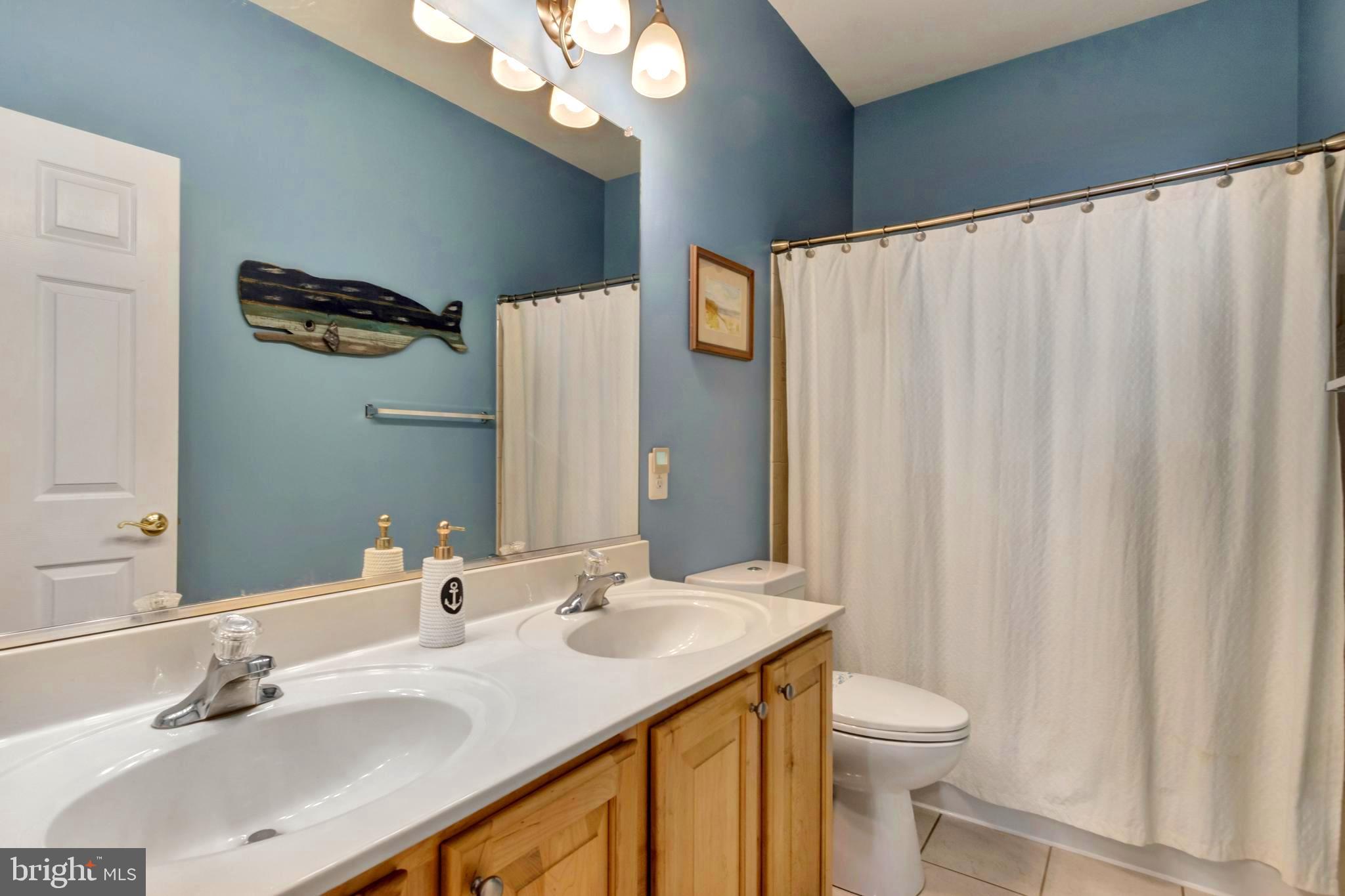 VILLAGES OF FIVE POINTS-WEST - Residential