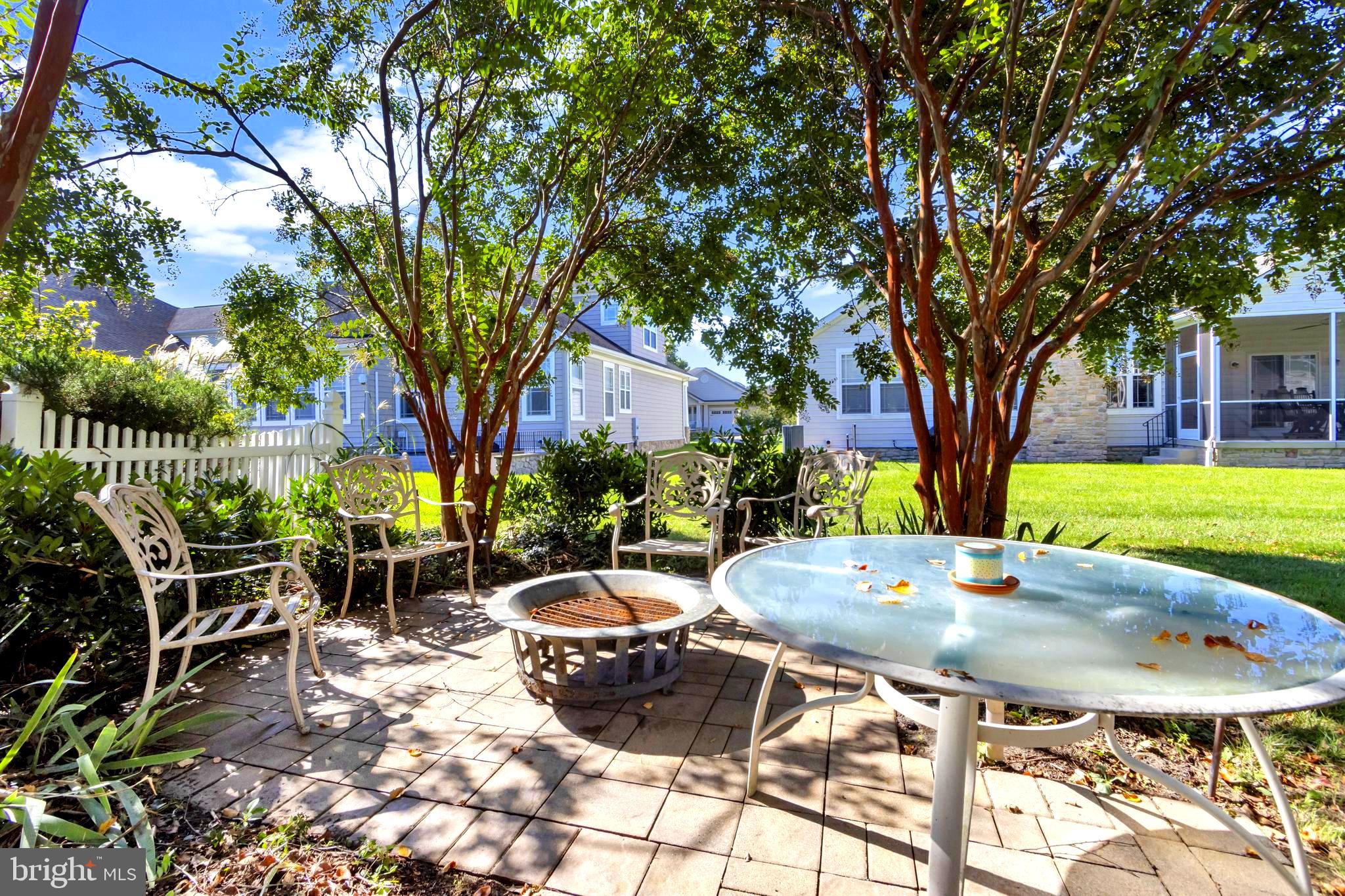 VILLAGES OF FIVE POINTS-WEST - Residential