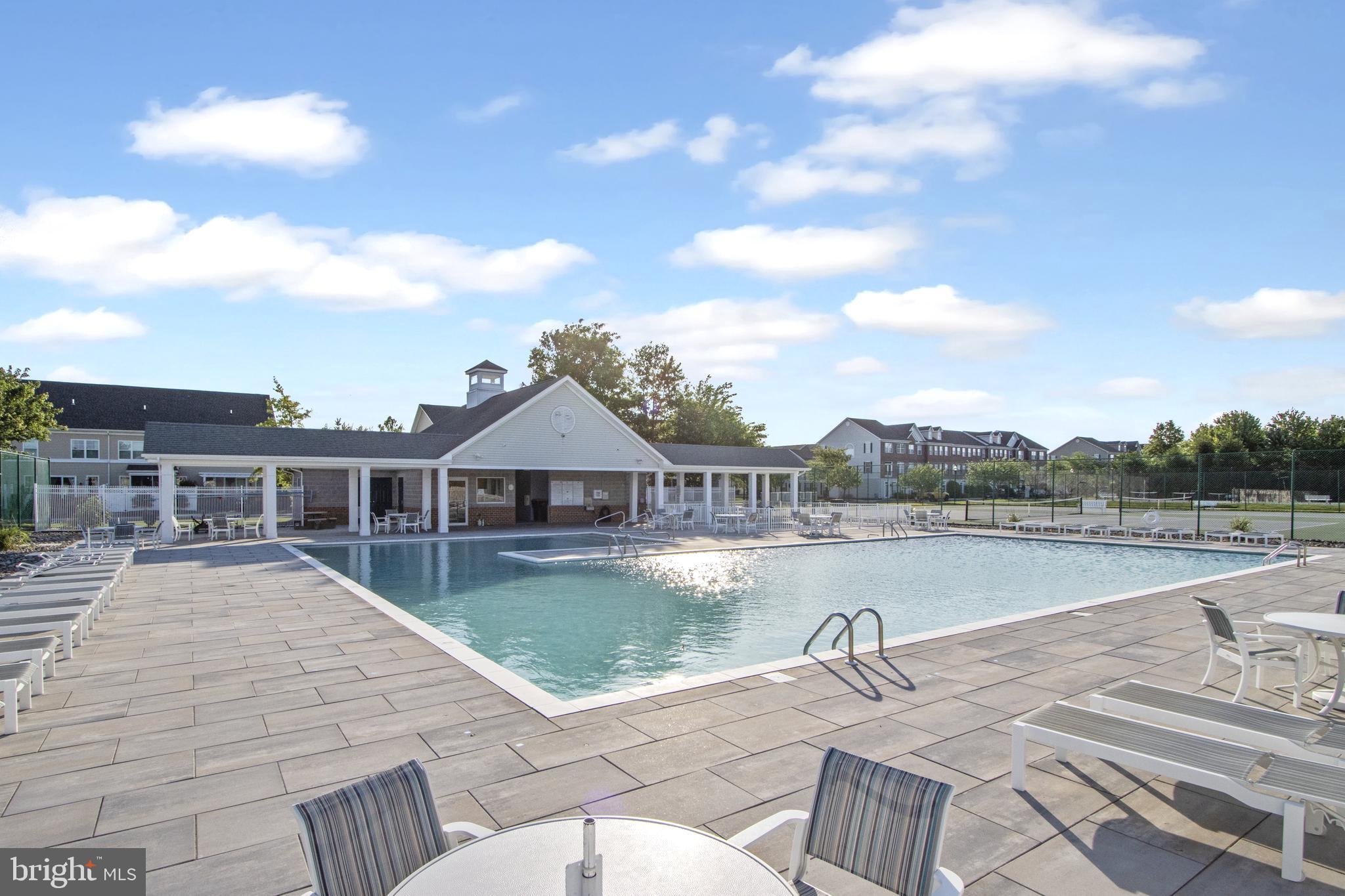 VILLAGES OF FIVE POINTS-WEST - Residential