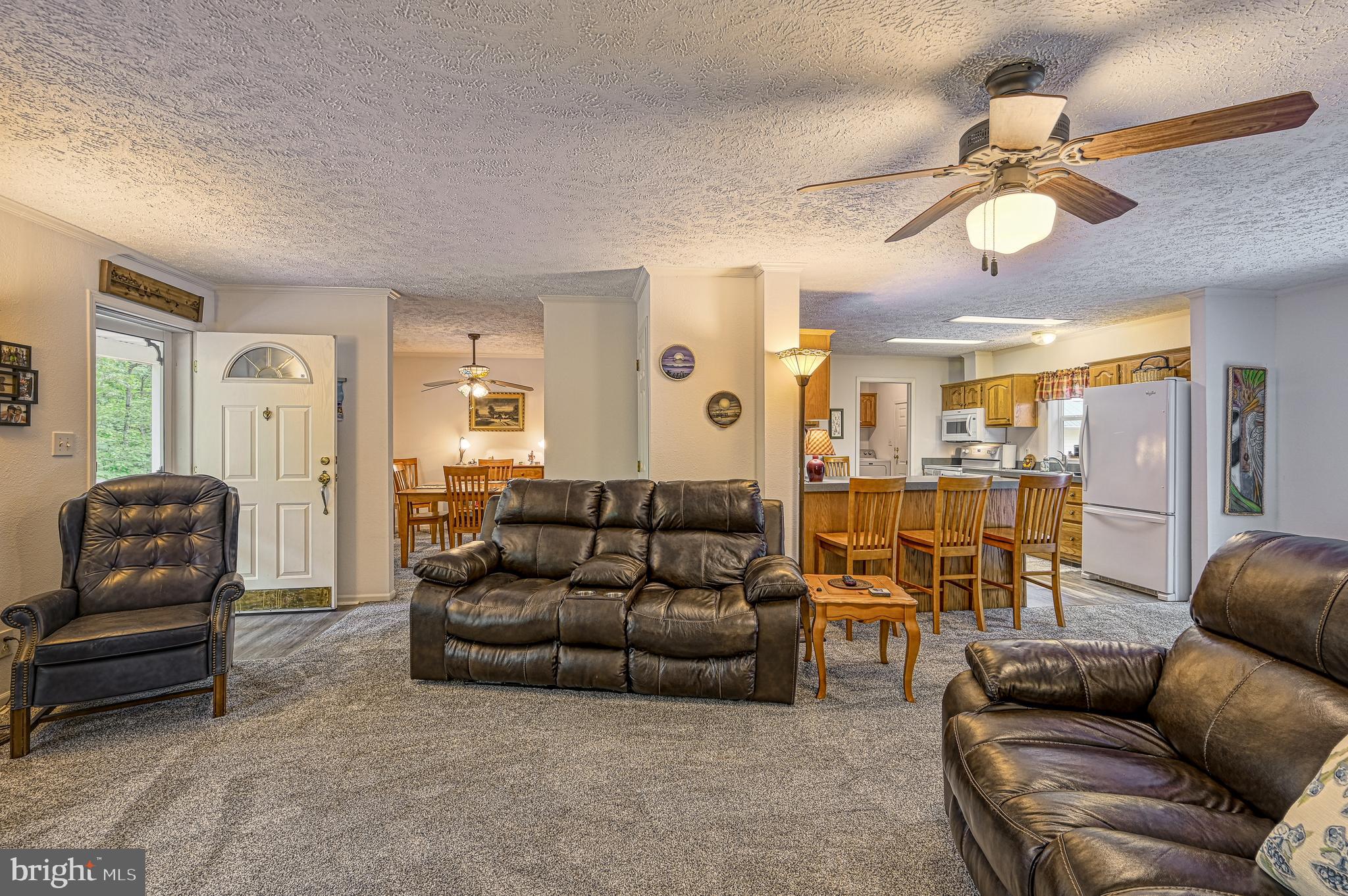 TALL PINES - Residential